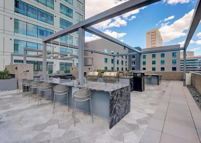 Boulevard Highrise Stu Sky Pool Gym 42 *