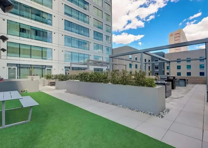 Boulevard Highrise Stu Sky Pool Gym 42 Apartment *