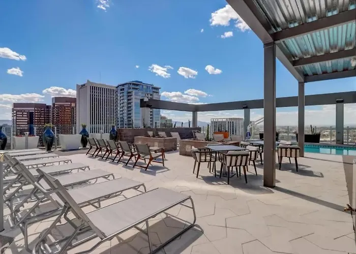 Boulevard Highrise Stu Sky Pool Gym 42 Apartment